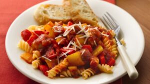 Slow-Cooker Italian Sausages and Peppers with Rotini